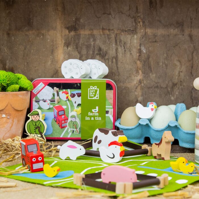 farm play set in a tin