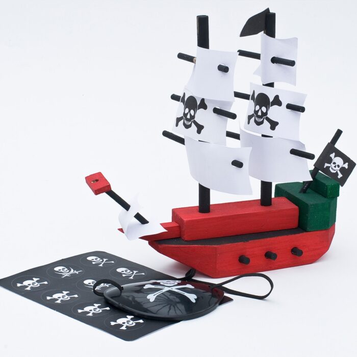 Pirate ship crafts set